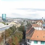 Hitrental Letzigrund - Apartment Zurich