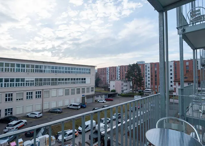 Hitrental Letzigrund - Апартаменты