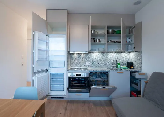 Hitrental Letzigrund - *