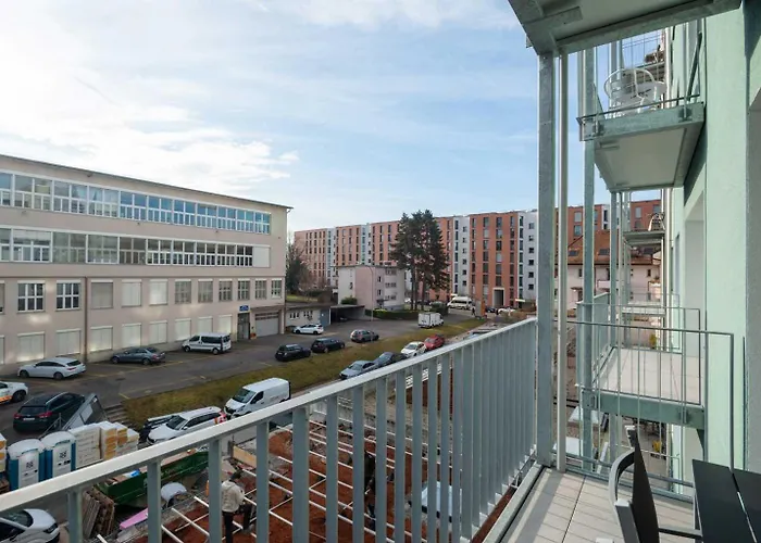 Hitrental Letzigrund - شقة *