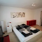 Hitrental Letzigrund - *