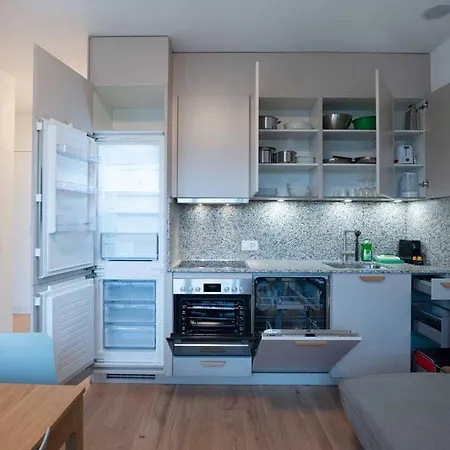 Hitrental Letzigrund - *